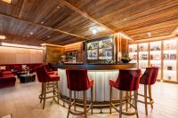 Ultima Courchevel Belvdre Lobby-Bar