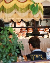 salle du restaurant & cuisine