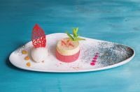 mousse champenoise au biscuit rose de reims et son sorbet au marc de champagne