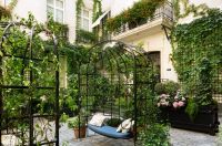 Cour / Jardin extrieur