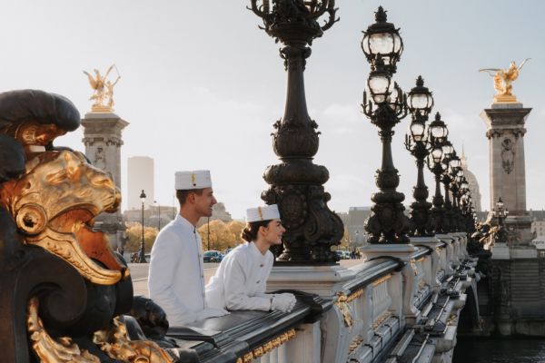 The Peninsula Paris recrute ! 