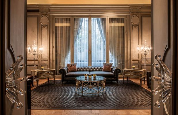 The Peninsula Paris recrute ! 