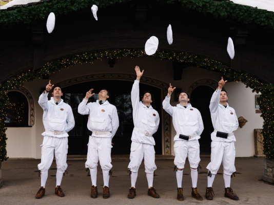 Airelles Courchevel recrute !